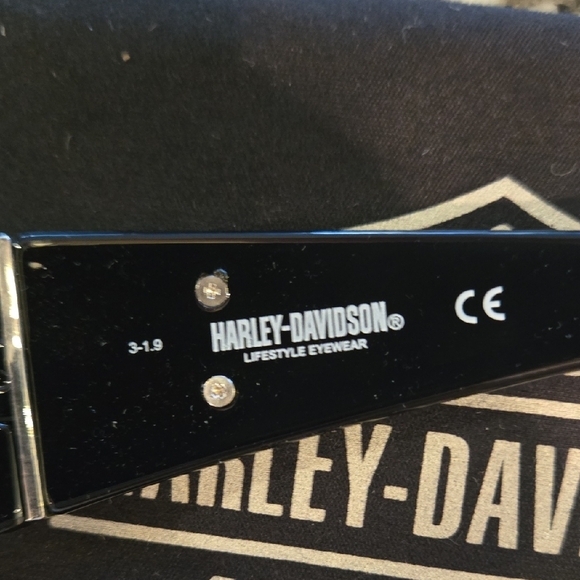 Harley-Davidson Glossy Black Sunglasses - Picture 3 of 4